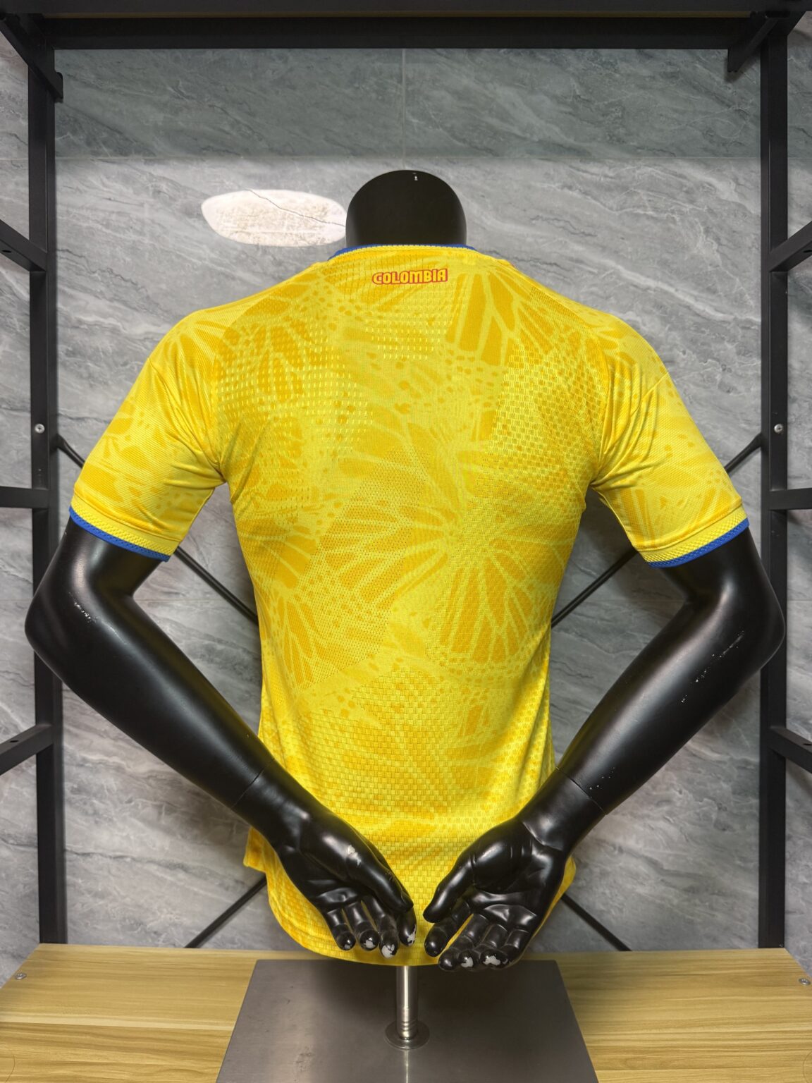 TRICOLOR ELITE